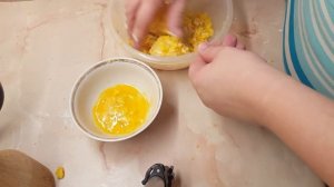 ЗАМОРОЖЕННЫЕ ЯЙЦА ВО ФРИТЮРЕ