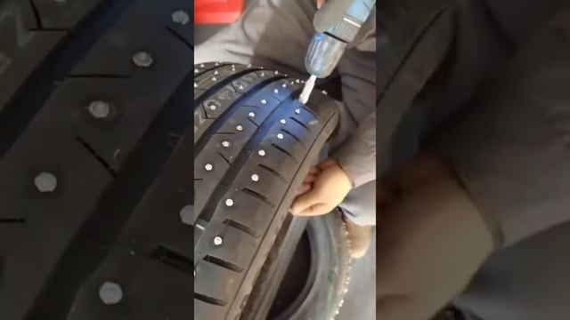 How to install the screw tire studs