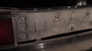 Mazda 323f для «чайников» #3 Снятие заднего фонаря и катафота!