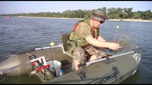 Рыбалка с лодки хороша в любое время дня и ночи