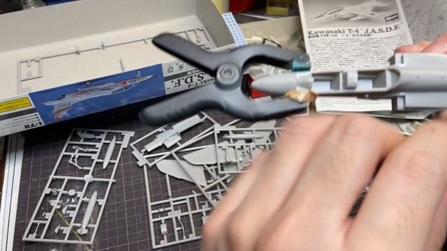 1/72 Hasegawa JASDF T-4 Production !!航空自衛隊 T-4 練習機 製作開始！part1 смотреть онлайн