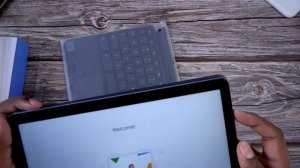 Lenovo Chromebook Duet Unboxing + First Impressions!! [2022]