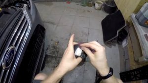 Покраска с баллончика кожаной ручки АКПП, убираем потертости