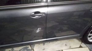 Тойота авенсис 2. Машина обработана кварцевые покрытием