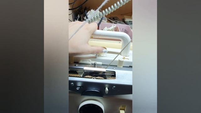 Brioche Бриошь 2х цветный на вязальной машине Silver reed. Brioche on knitting machine Silver reed смотреть онлайн