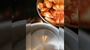 Чахохбили из куриных крылышек.