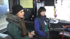 Детское кресло в автобусе