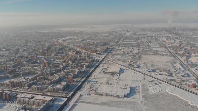 Современный моногород / Автозаводский район - просторные дворы / город Тольятти / Russia