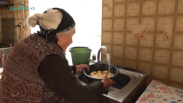 Կոլխոզի առաջավորը ,ակտիվիստն ու դեպուտատը