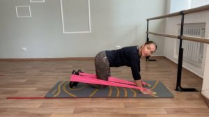 отведение ноги через сторону назад