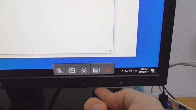How to Increase/Decrease Monitor Brightness (BenQ GW2270) смотреть онлайн