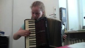 " Чистые пруды" - там звучит аккордеон... Разучивание песни по нотам