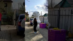 Дискотанцы, понеслась!!! Поздравление от белого медведя