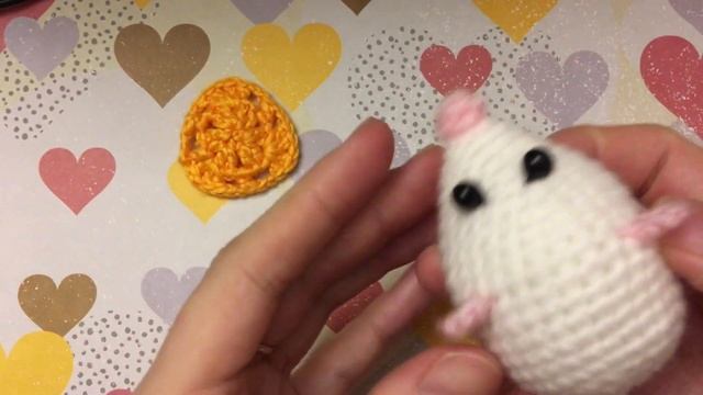 Мышка. Простая игрушка крючком. Вязание крючком для начинающих.