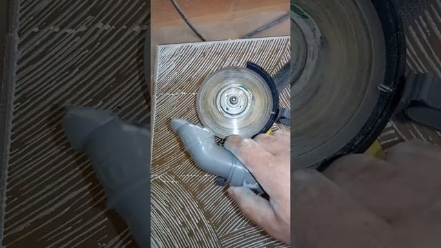 Пылеотвод для болгарки(просто и доступно).