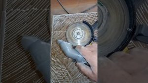 Пылеотвод для болгарки(просто и доступно).