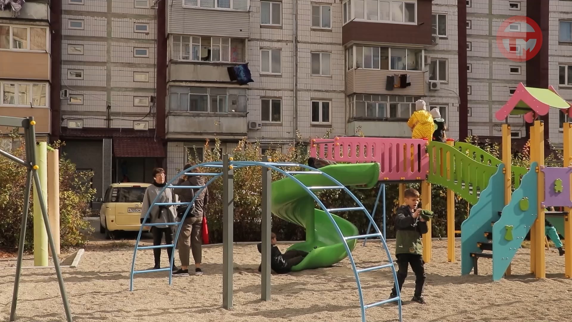 Башкирские Дворики Уфа. Двор в городе. Новая детская площадка. Площадки в Уфе.