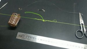 Простая и очень уловистая фидерная оснастка Несимметричная петля своими руками