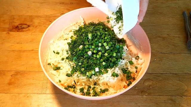 Ленивые пирожки с капустой - вкуснота из молодой капусты! смотреть онлайн