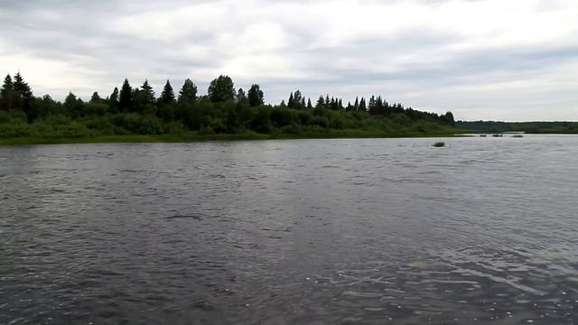 8 июля 2016 г. Полноводная р. Уфтюга около д Савкино - легендарная родина Киприана Устюжского. смотреть онлайн