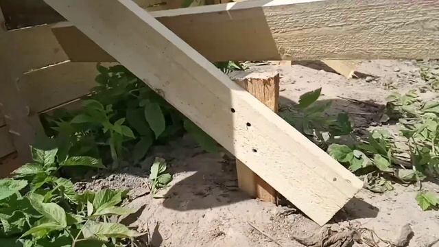 Укрепление опалубки. Разметка внутренних стен опалубки.