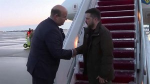 Владимир Зеленский приехал в США просить еще 61 миллиард долларов