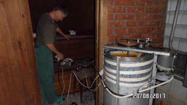 Медогонка своими руками на основе 40л кастрюли смотреть онлайн