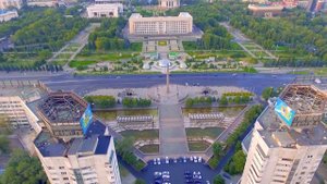 Полет над Алматы.Новая Площадь( Площадь Республики)