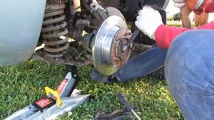 Chevrolet Niva! Решаем проблему с тормозами. Замена колодок и тормозных дисков