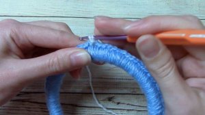 Новогодний венок крючком