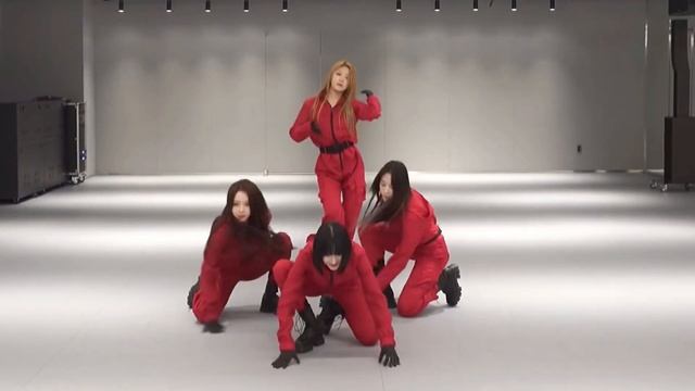 Aespa - Savage (Dance Practice Mirrored + Zoomed)