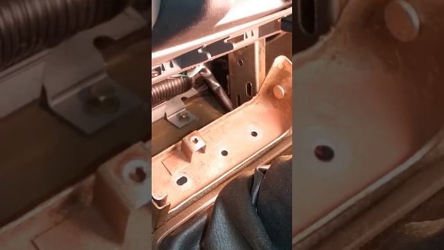 2000 Nissan Xterra - How to remove Engine Control Module. смотреть онлайн