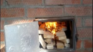 Топим новую печь.
