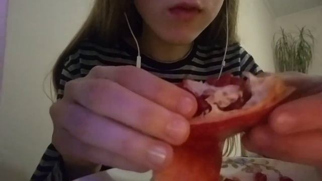 ASMR EATING GARNET?//АСМР ЕМ ГРАНАТ?//ASMR by Nastellka?//АСМР с Nastellka? смотреть онлайн
