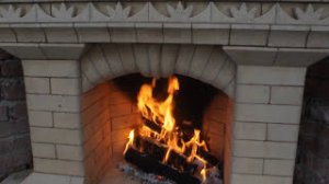 Камин с шамотного кирпича,классический дизайн.mp4