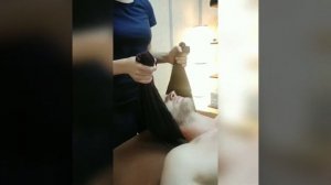 Растяжение мышц шеи