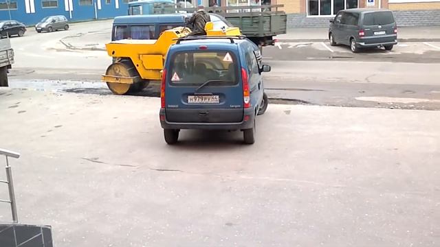 Ремонт дороги у "ФУРЫ" смотреть онлайн