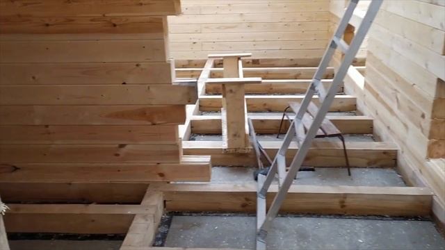 Просторный дом из бруса для постоянного проживания / Обзор дома из бруса 10х8 смотреть онлайн