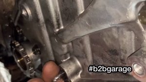 Разбило крышку цепи ГРМ Kia Sorento 2.5 CRDI #kia #b2bgarage #sorento