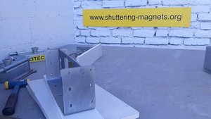 Магнитная опалубка Litec для заводов ЖБИ. Простая и дешевая система крепления фанерного борта.