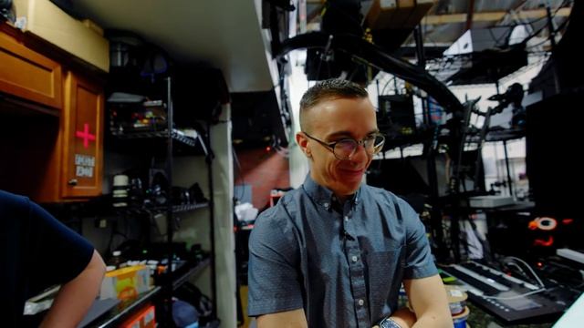 Minecraft but a Gaming PC смотреть онлайн