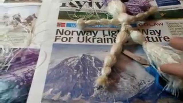 Презентация первой колдовской куклы-мотанки Любомира. Часть 1