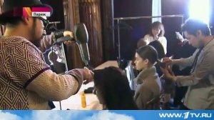В Париже на Неделе моды прошел показ новой коллекции российского модельера Валентина Юдашкина Пер