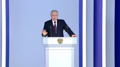 Путин: чужаки на Западе - второй сорт, но есть и другой выбор - Россия 24