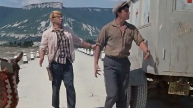 #МотоМаня заводит мотороллер Муравей. Запуск "с толкача". смотреть онлайн