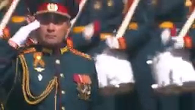 Случайно ль земля расцветает к Девятому Мая?