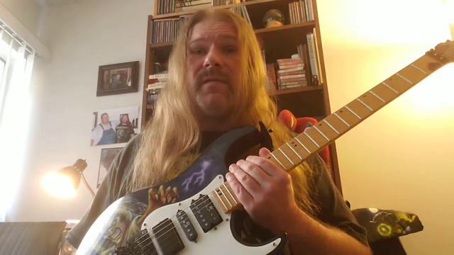 History of the guitars: Episode 2: EDDIE!!!!!! смотреть онлайн