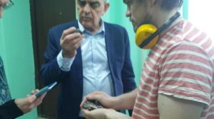 Извлечение кристаллов полевых шпатов и амфиболов электроимпульсной дезинтеграцие (EPD Spark-2)