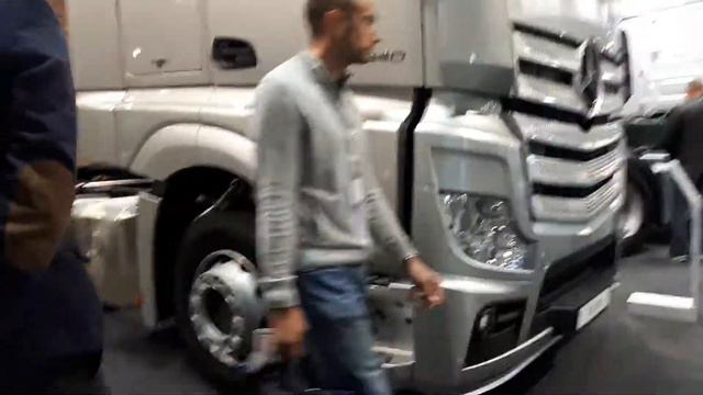 Comtrans17  MERCEDES ACTROS 1844 LS x ACTROS 1840 LS