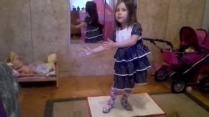 Песня "Как гномик грибы собирал"